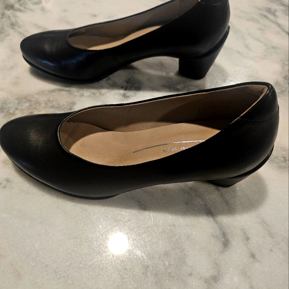 Ecco shoes for women